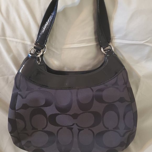 Adorable Black COACH purse - Picture 2 of 7